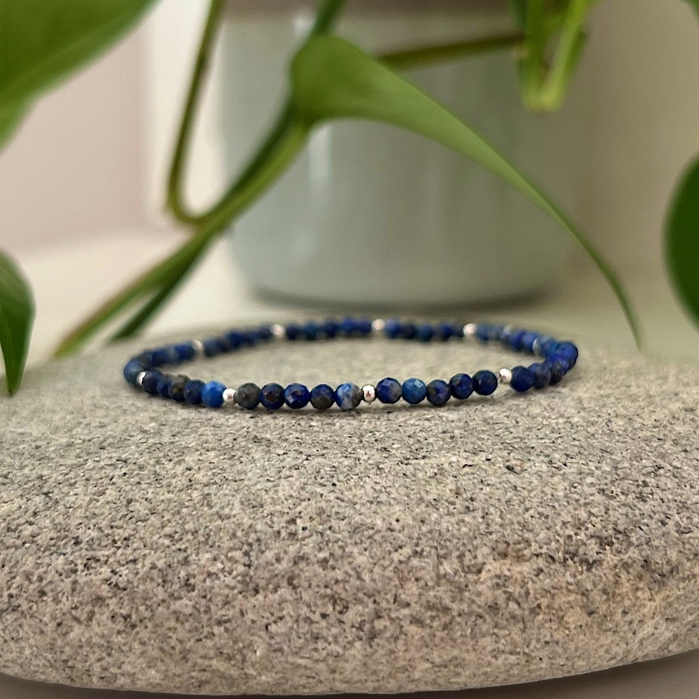 💜 NWT Lapis Lazuli Sterling Silver Minimalist Bracelet